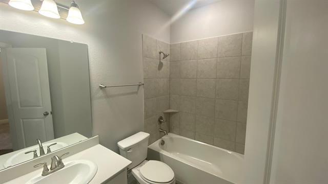 Building Photo - 1410 Brindle Dr