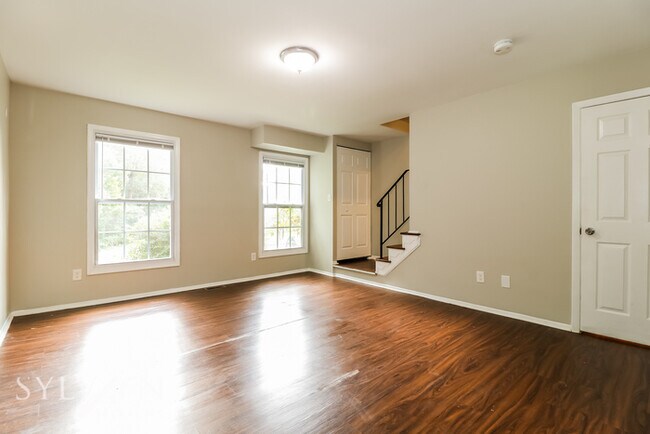 Building Photo - Experience the Lifestyle awaiting you!