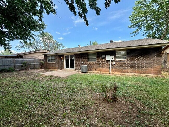 Foto del edificio - 5401 S. Huddleston Dr.