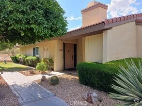 Building Photo - 2679 N Whitewater Club Dr