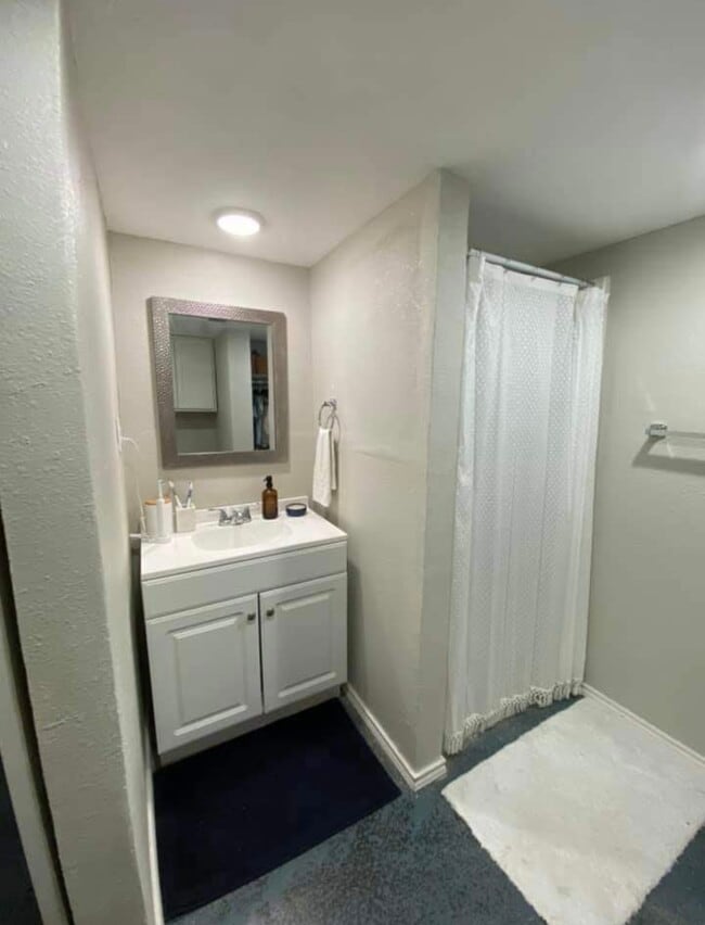 Foto del edificio - 1108 Coit St