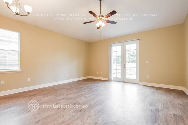 Foto del edificio - 527 Hibiscus Cove Dr