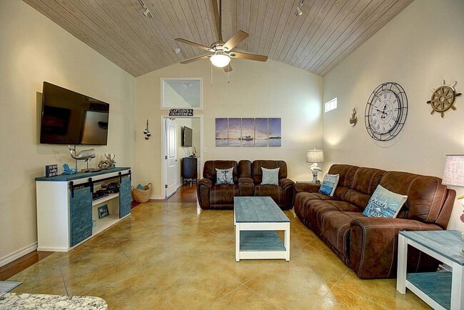 Building Photo - 2212 TX-361