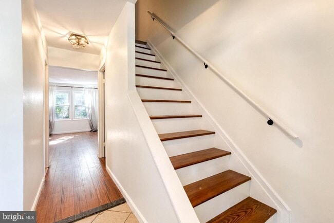 Building Photo - 1640 Mt Airy Ct