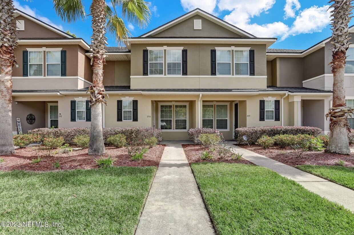 Primary Photo - 4220 Plantation Oaks Blvd