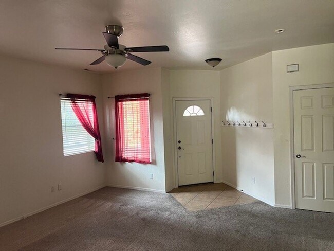 Foto del edificio - AVAILABLE SOON! 3-Bed Ponderosa Trails Gem