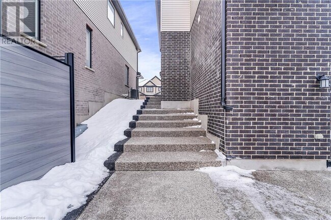 Building Photo - 916 Dunnigan Ct