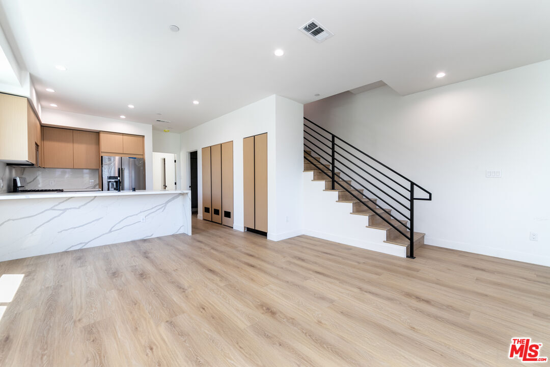 Foto principal - 4615 St Charles Pl