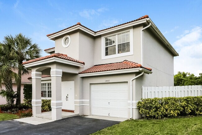 Foto del edificio - 13457 NW 5th Ct