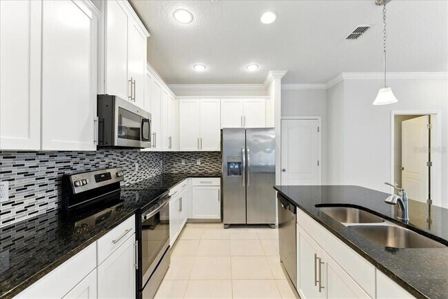 Foto del edificio - 7628 Aloma Pines Ct