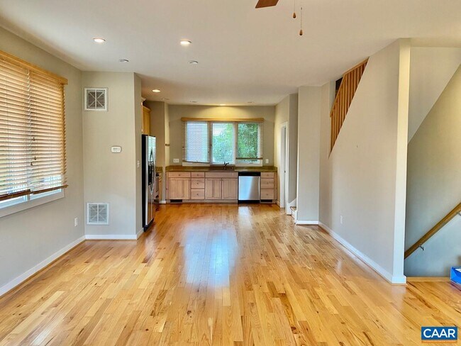 Foto del edificio - 1013 Linden Ave