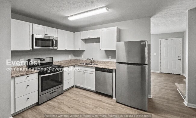 Foto del edificio - 3 Bed/2 Bath Home with Off-Street Parking / Pet-Friendly / Available Now!