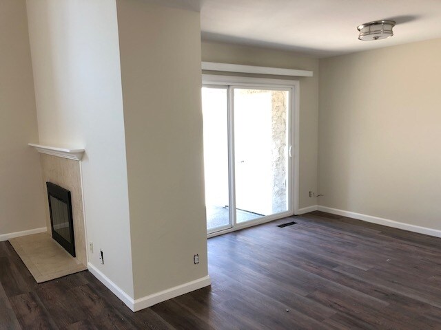 Dining Room slider to back - 1117 Kelez Dr
