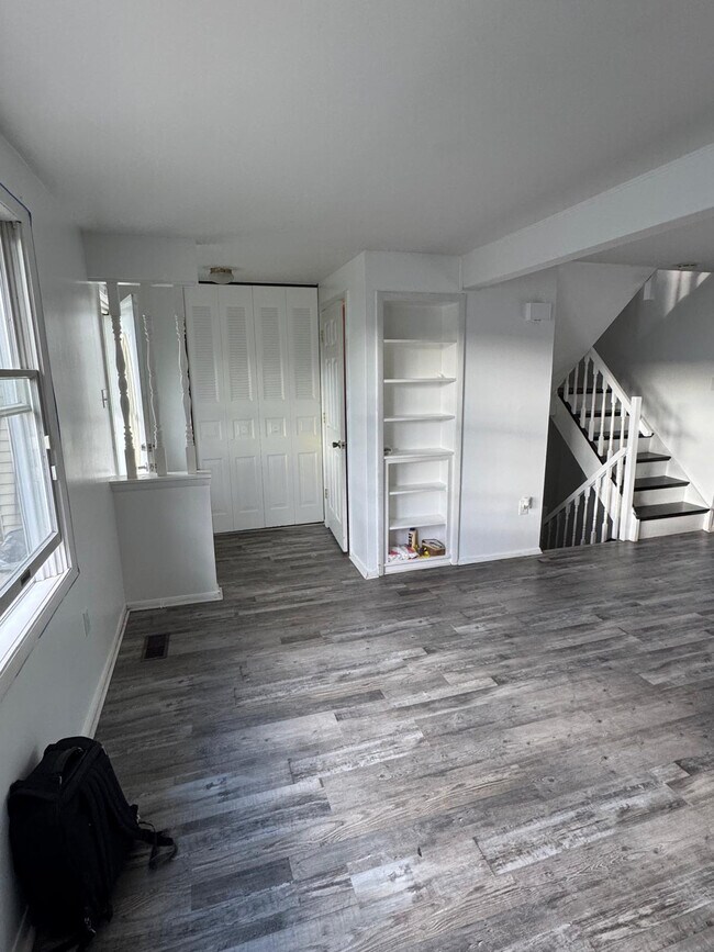 Planta principal. Sala de estar. - 12319 Bonfire Dr