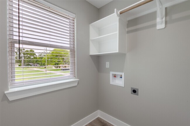 Foto del edificio - 250 Shady Oaks