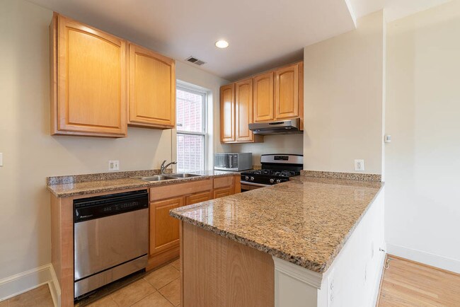Building Photo - 1610 4th St NW