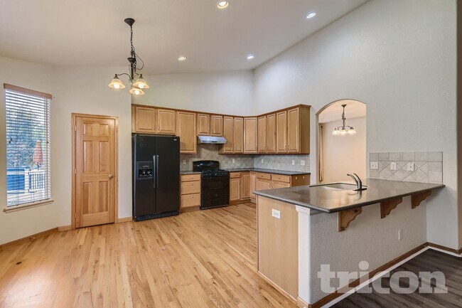 Building Photo - 4981 Mt Cameron Dr