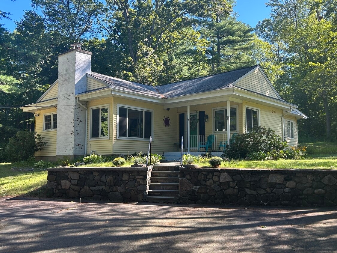Foto principal - 64 Secret Lake Rd