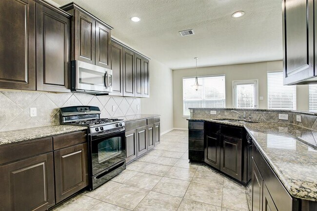 Building Photo - 4115 Deer Leap Dr