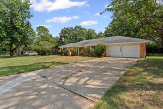 Building Photo - 1237 Wedgewood Dr