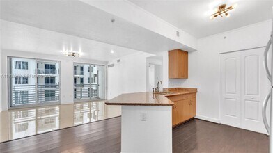 Building Photo - 1830 Radius Dr