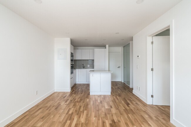 Photo du bâtiment - 230 Oak St