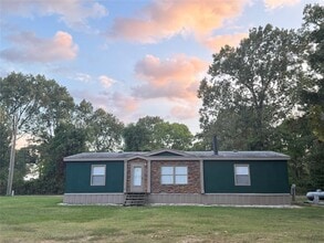Building Photo - 70 Timber Rd