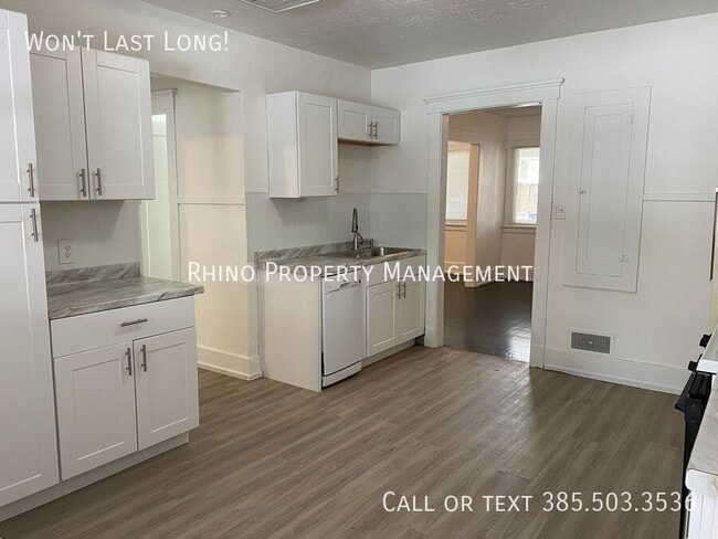 Building Photo - 3224 Adams Ave