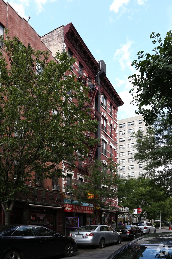 Building Photo - 107-109 Hester St