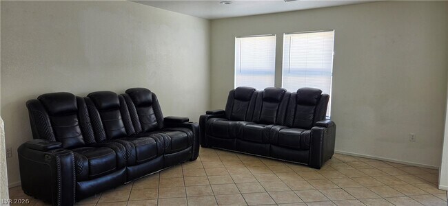 Building Photo - 1452 Padbury Ct