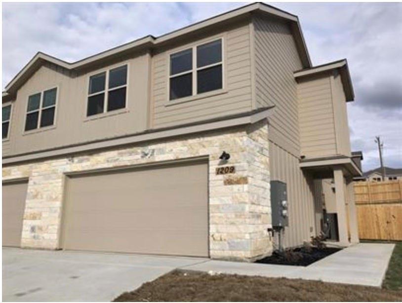 Foto principal - 1209 Garland Rd