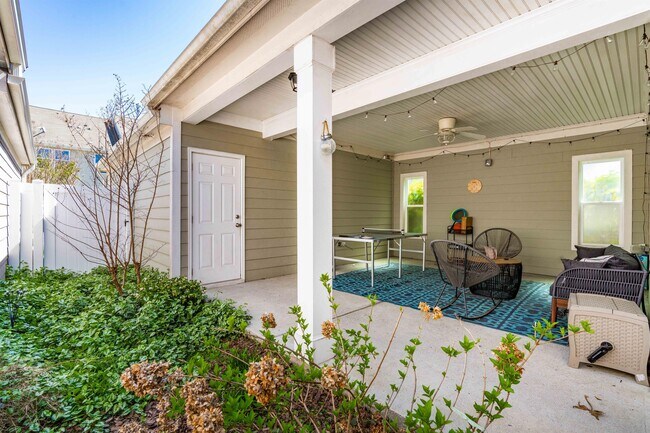 Foto del edificio - 919 Branch Line Ln