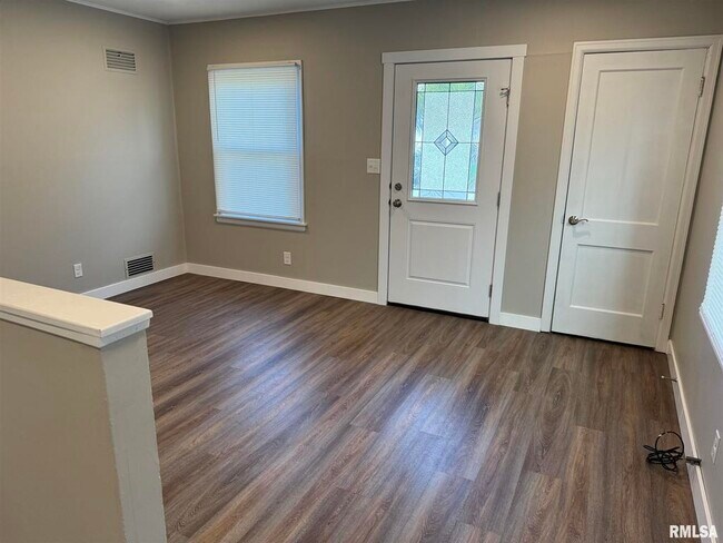 Foto del edificio - 3803 Pearl Ave