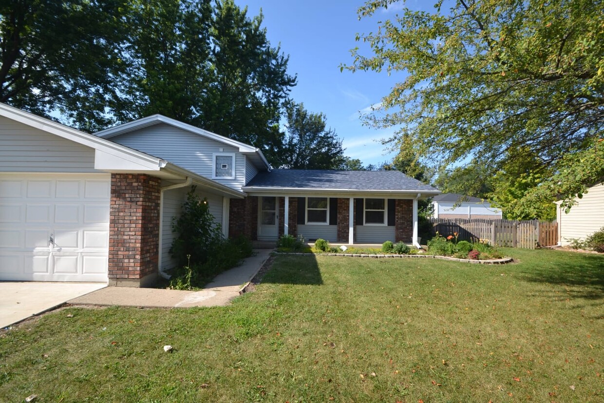 Foto principal - 782 Dartmoor Dr