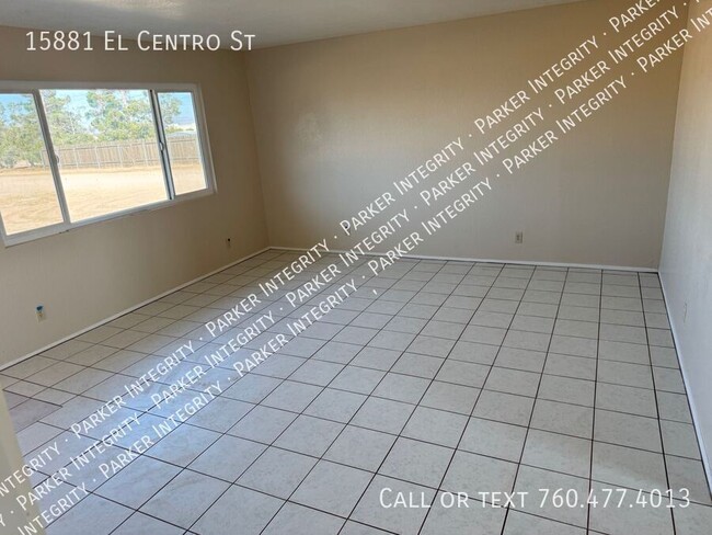 Building Photo - 15881 El Centro St