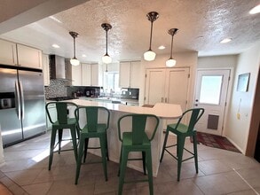 Building Photo - 2621 Virginia St NE