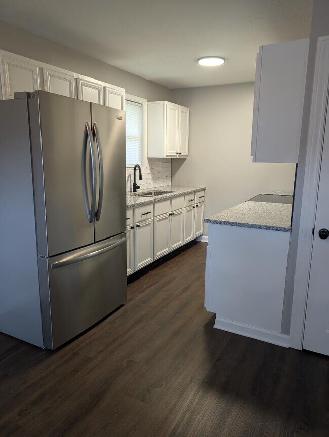 Foto del edificio - 105 Woodland Park Cir