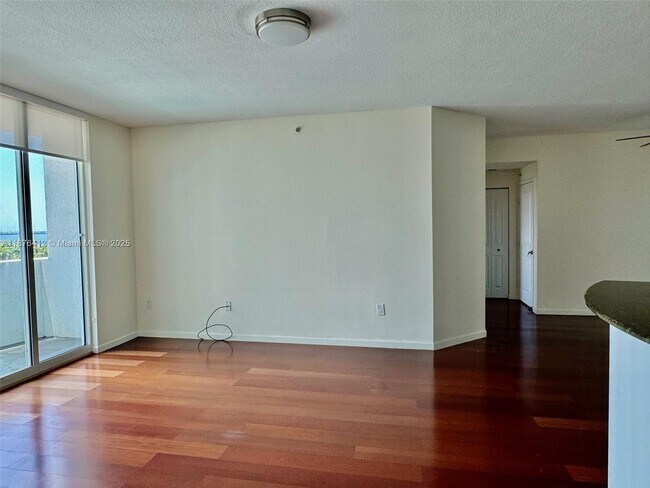 Building Photo - 7900 Harbor Island Dr