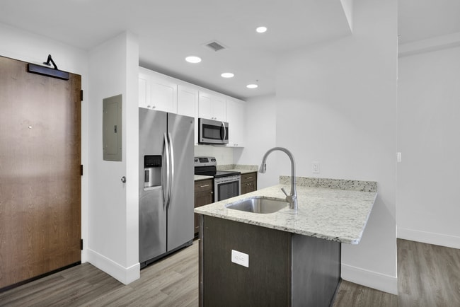 The Riverside - The Residences at Barnett