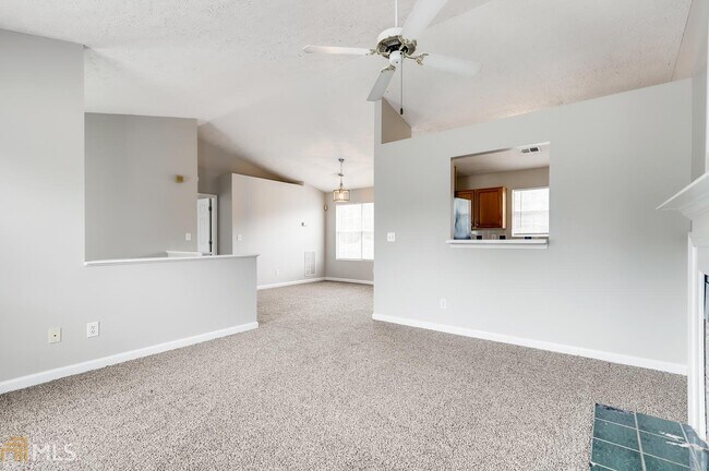 Building Photo - 6597 Anson Ct