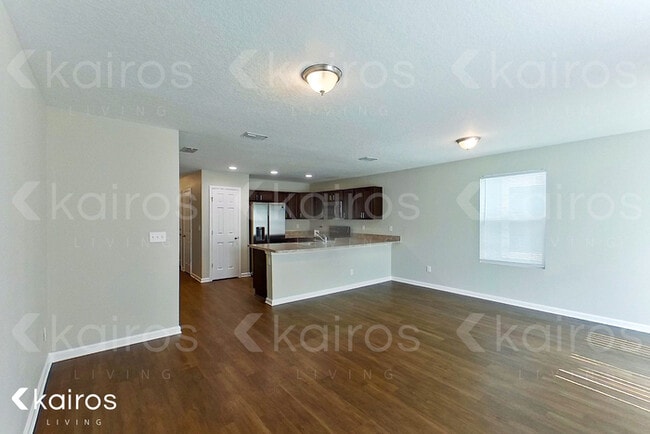 Foto del edificio - 1331 Mull St