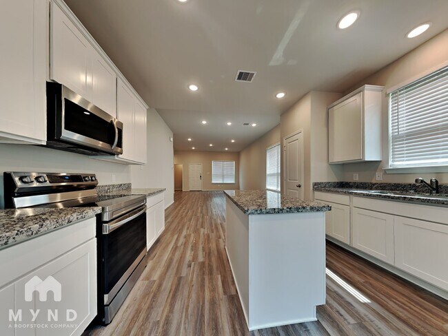 Foto del edificio - 11731 Miller Cir