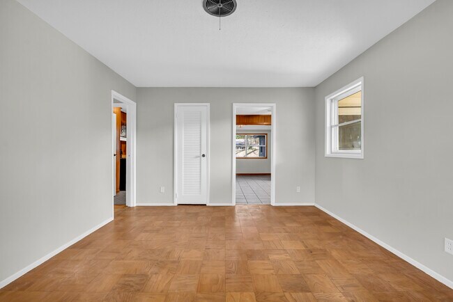 Foto del edificio - 417 Summerhaven Dr