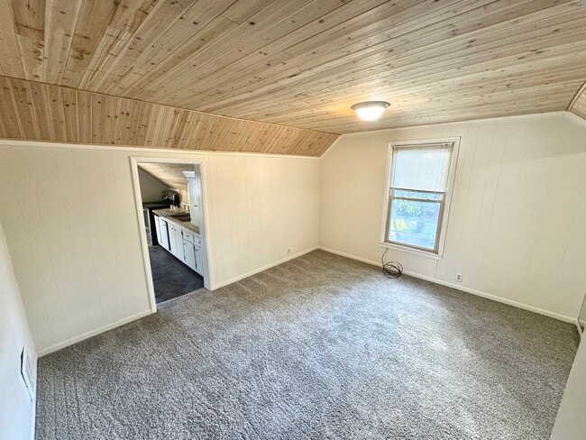 Building Photo - 1100 Michigan Ave Building Photo - 1100 Michigan Ave