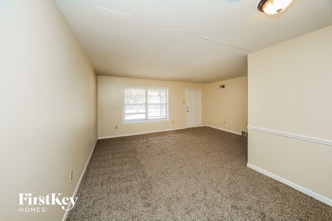 Building Photo - 1374 Greenland Rd