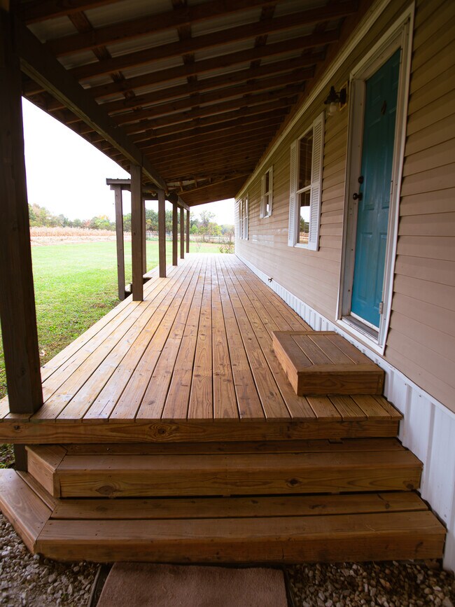 Foto del edificio - 20499 Dabbs North Rd