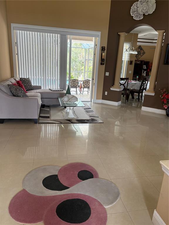 Foto del edificio - 12072 Margarita Ave