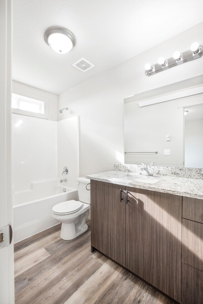 Foto del edificio - 6066 N Silver Fox Rd