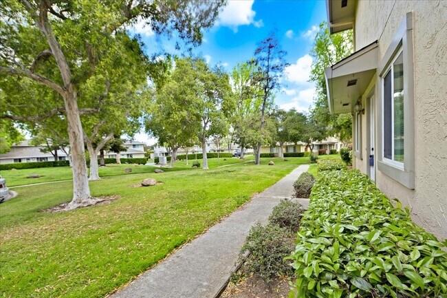 Foto del edificio - 4769 Hatfield Walkway
