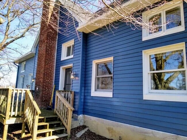 Building Photo - 21330 Old York Rd